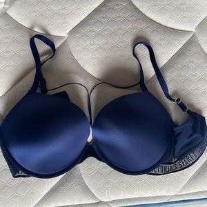 Bomb shell push up bra
